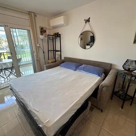 Santa Maria 1-5 Roses